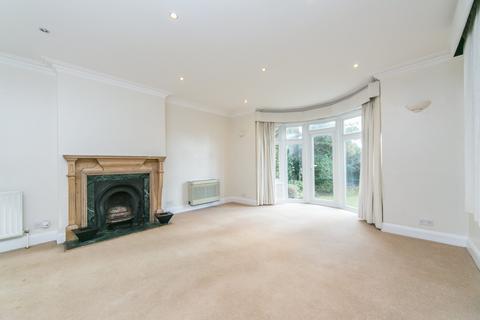 4 bedroom terraced house to rent, Upper Cavendish Avenue, Finchley Central, N3