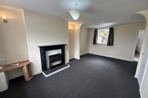 2 bedroom terraced house to rent, Bethesda, Gwynedd