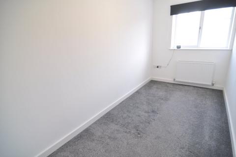 2 bedroom apartment to rent, Collier Place, Mapplewell