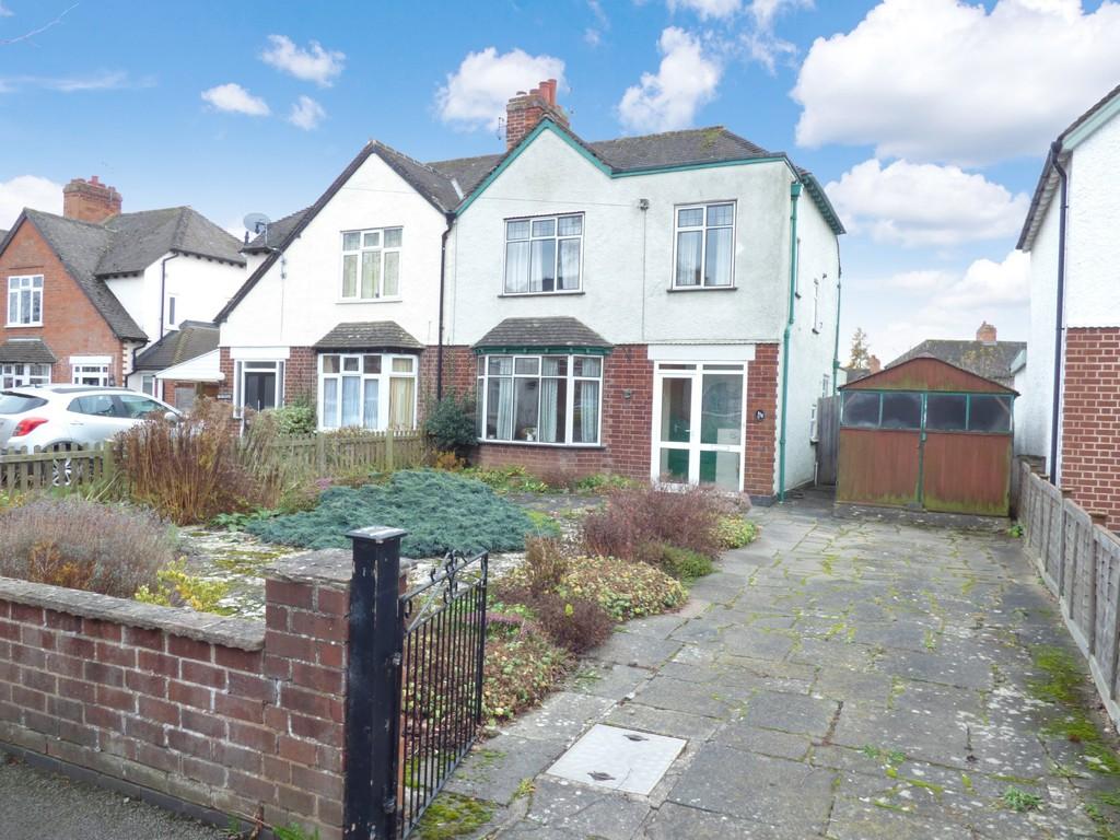 Shottery Road, StratfordUponAvon 3 bed semidetached house £300,000