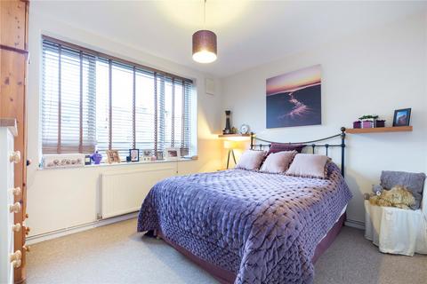 2 bedroom flat to rent, Cotman House, Townshend Estate, London