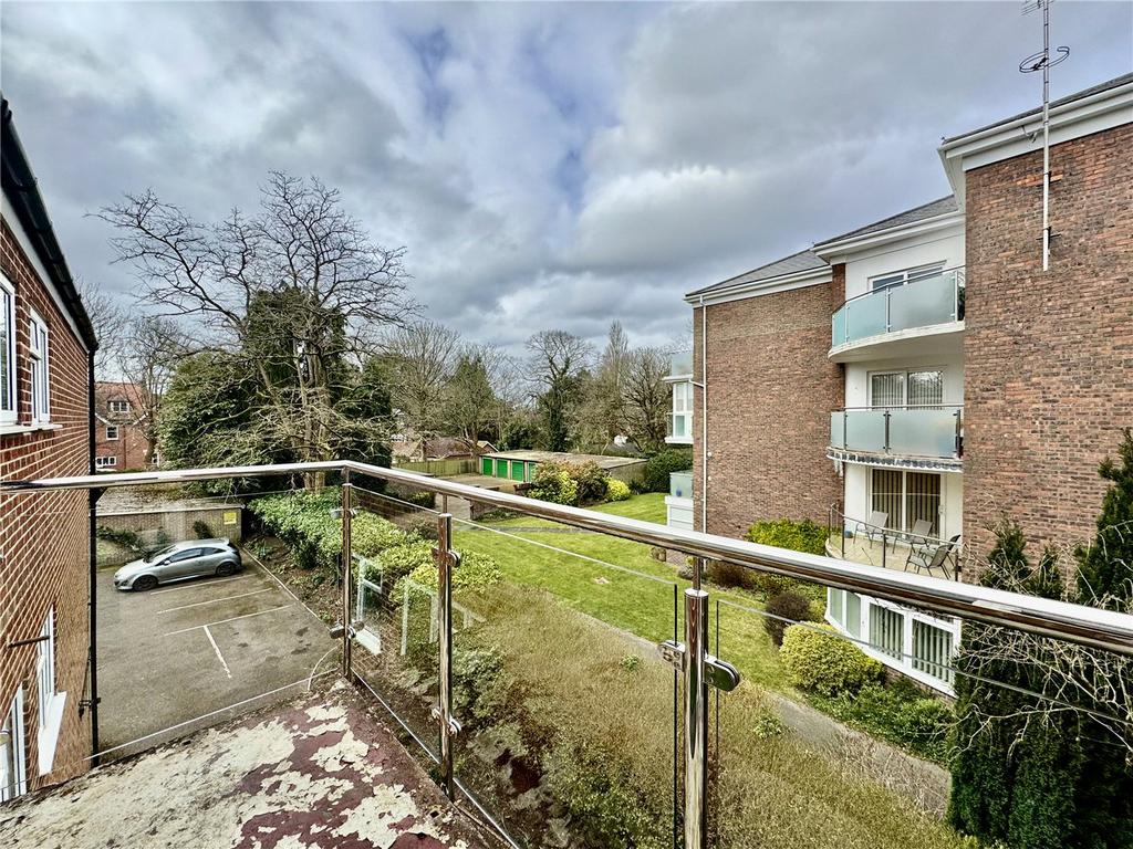 Apartment in Bournemouth - View 2