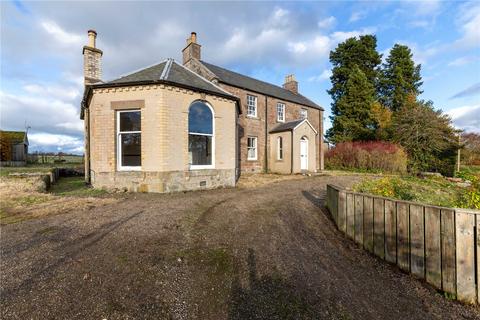 5 bedroom detached house to rent, Pitskelly Farm House, Balbeggie, Perth, Perth and Kinross, PH2