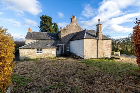 5 bedroom detached house to rent, Pitskelly Farm House, Balbeggie, Perth, Perth and Kinross, PH2