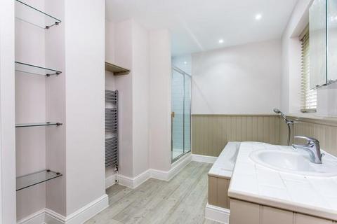 3 bedroom house to rent, Sheen Wood, Sheen, London, SW14