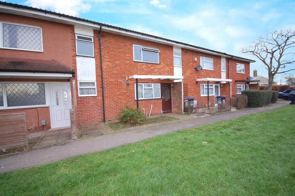 Cherry Way, Hatfield 3 bed terraced house £275,000