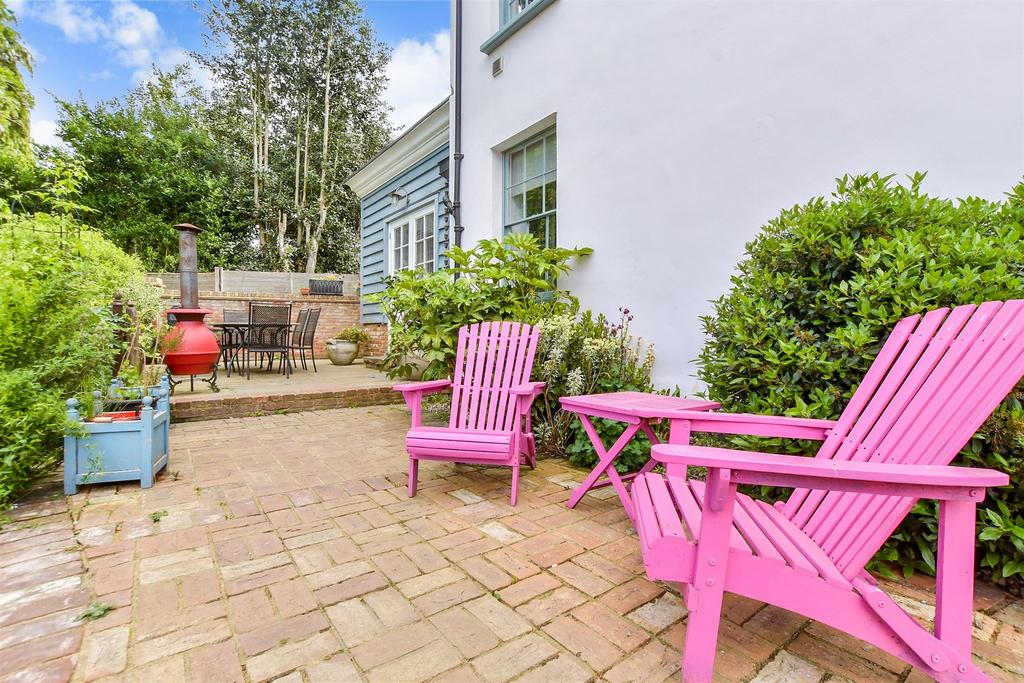 Patio / Decking
