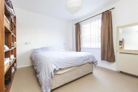 1 bedroom apartment for sale, Odeon Court, 5 Chicksand Street, London, E1