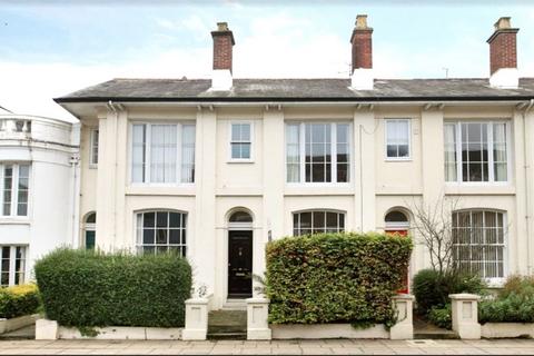 4 bedroom terraced house to rent, Eastgate Street, Winchester, Hampshire, SO23