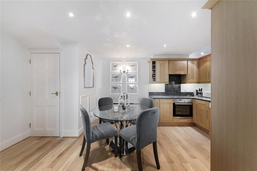Dining Area/Kitchen