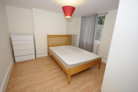 2 bedroom flat to rent, Wisteria Road, Lewisham