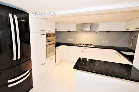 undefined, Highview Road, Ealing, W13