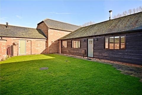 5 bedroom barn conversion to rent - Park Farm, Tyringham, Newport Pagnell, Buckinghamshire, MK16