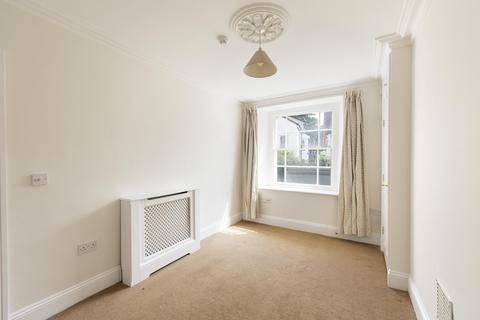 2 bedroom flat to rent, Hampton Park, Redland