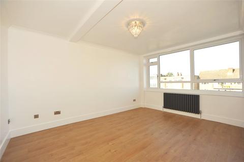 2 bedroom apartment for sale, Hutton Road, Shenfield, Brentwood, Essex, CM15