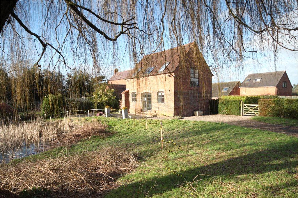 Shenstone, Kidderminster, Worcestershire, DY10 2 bed barn conversion
