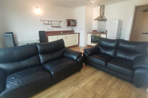 2 bedroom flat to rent, City Point 2, Chapel Street, Salford, M3 6ET
