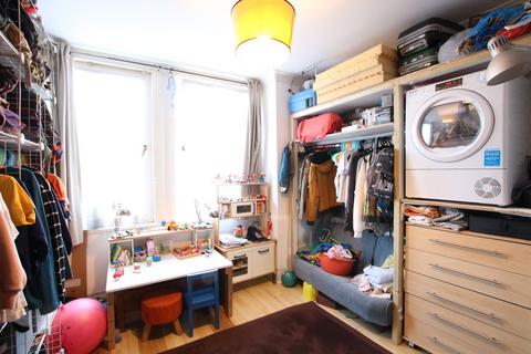 2 bedroom flat to rent, Brenthurst Road, Willesden, London