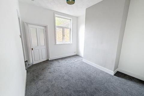 2 bedroom terraced house to rent, St Michaels Road, Stoke-on-Trent, ST6 6LE