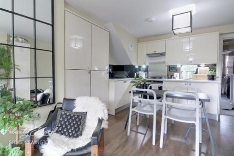1 bedroom apartment to rent, Filey Avenue, London