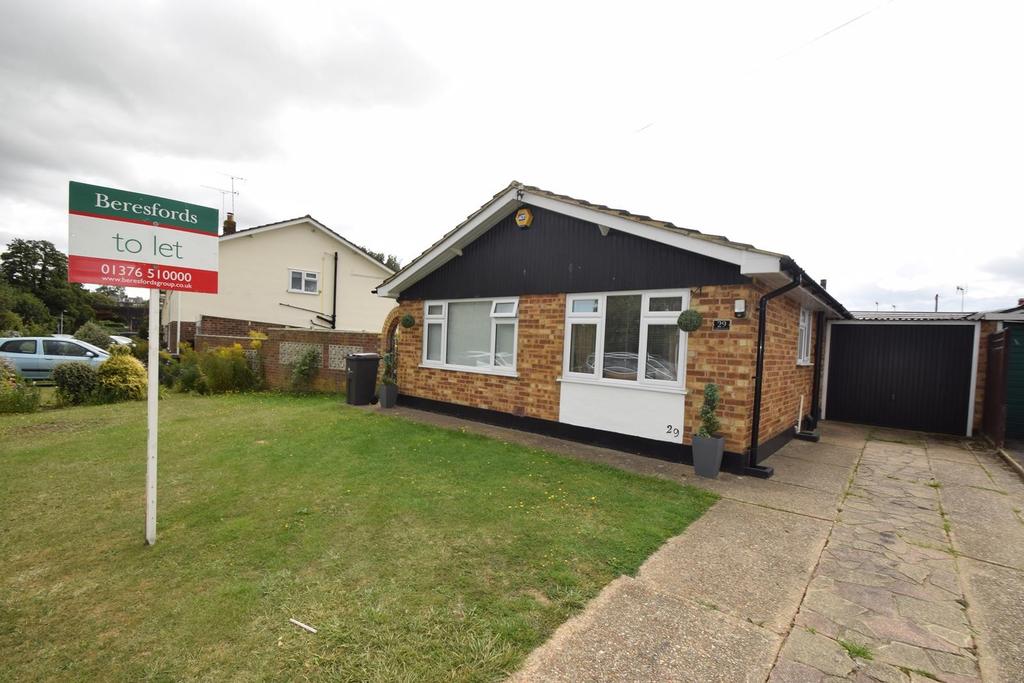 Armond Road, Witham, Essex, CM8 3 bed detached bungalow £1,200 pcm (£277 pw)