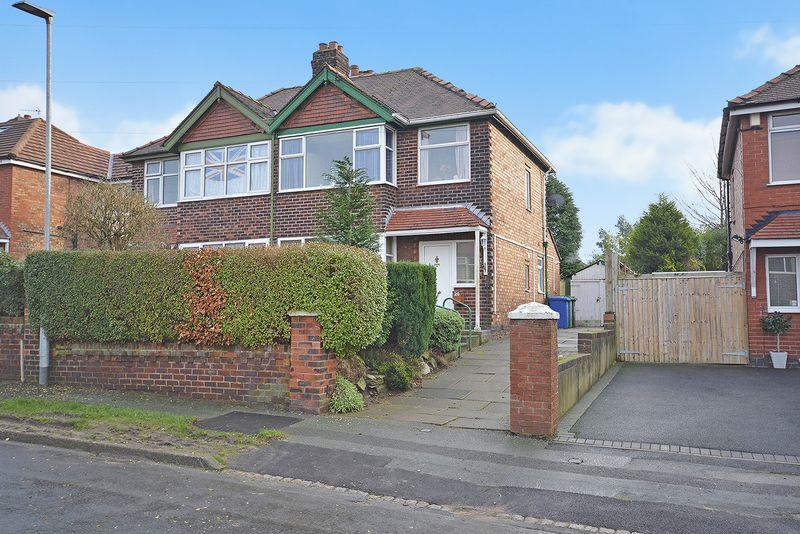 Greenfields Avenue, Appleton, Warrington 3 bed semidetached house £