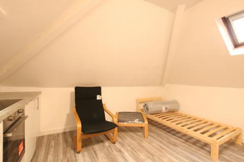 Studio to rent, Anson Road, Cricklewood, NW2