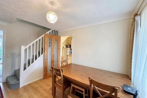 3 bedroom link detached house to rent, Blandford St Mary