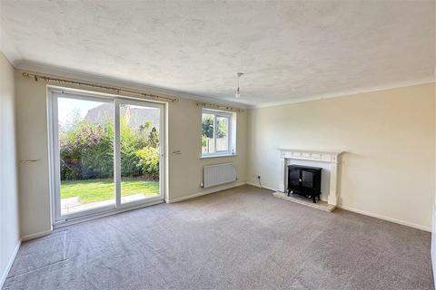 3 bedroom link detached house to rent, Blandford St Mary