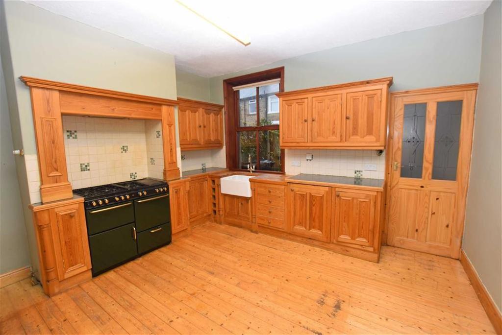 Denton Street, Barnoldswick, Lancashire 3 bed terraced house £525 pcm