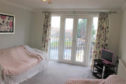 2 bedroom apartment for sale, Socata House, Westcliff-on-Sea, Essex, SS0