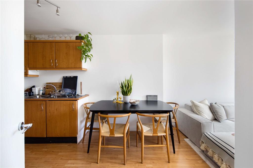 Living Room/Kitchen