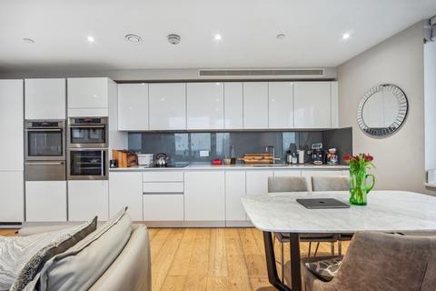 2 bedroom flat to rent, Lombard Wharf, 12 Lombard Road, London