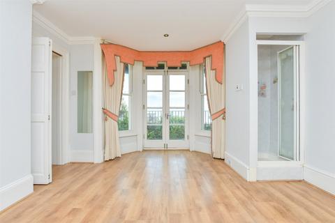1 bedroom flat for sale, The Parade, Broadstairs, Kent