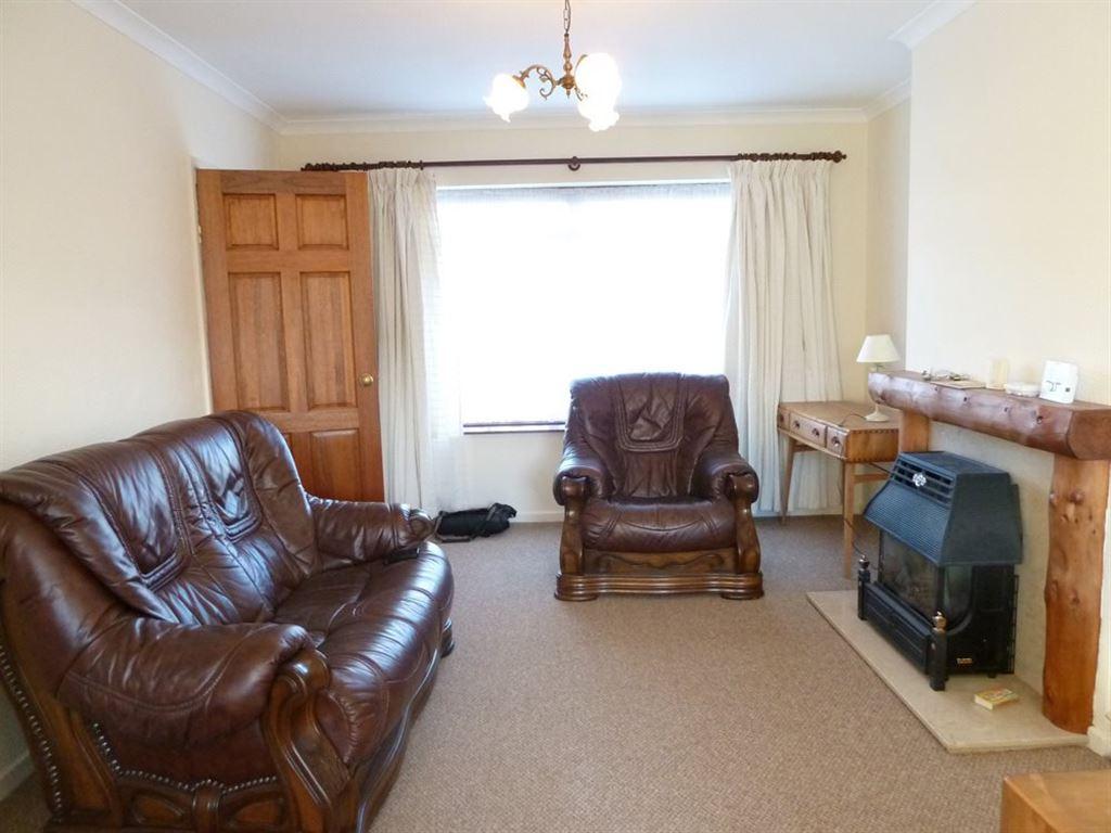 Lane, 3 bed semidetached house £625 pcm (£144 pw)