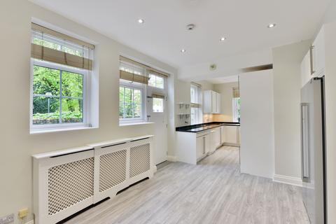 6 bedroom semi-detached house to rent, Grove End Road, St Johns Wood, London NW8