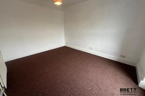 2 bedroom flat to rent, 19a Lower Hill Street, Hakin, Milford Haven SA73 3LR