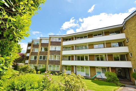 2 bedroom flat to rent, Bassett