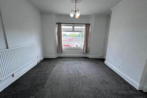 3 bedroom terraced house to rent, Kinley Street, St Thomas, Swansea.  SA1 8HE