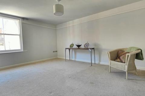 2 bedroom flat for sale, Cheap Street, Sherborne, Dorset, DT9