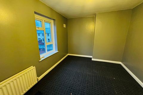 3 bedroom semi-detached house to rent, Tanfield Road, Dudley, DY2 8XF