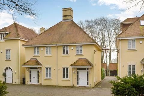 2 bedroom semi-detached house to rent, Chilbolton Avenue, Winchester, SO22