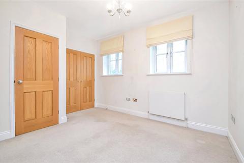 2 bedroom semi-detached house to rent, Chilbolton Avenue, Winchester, SO22