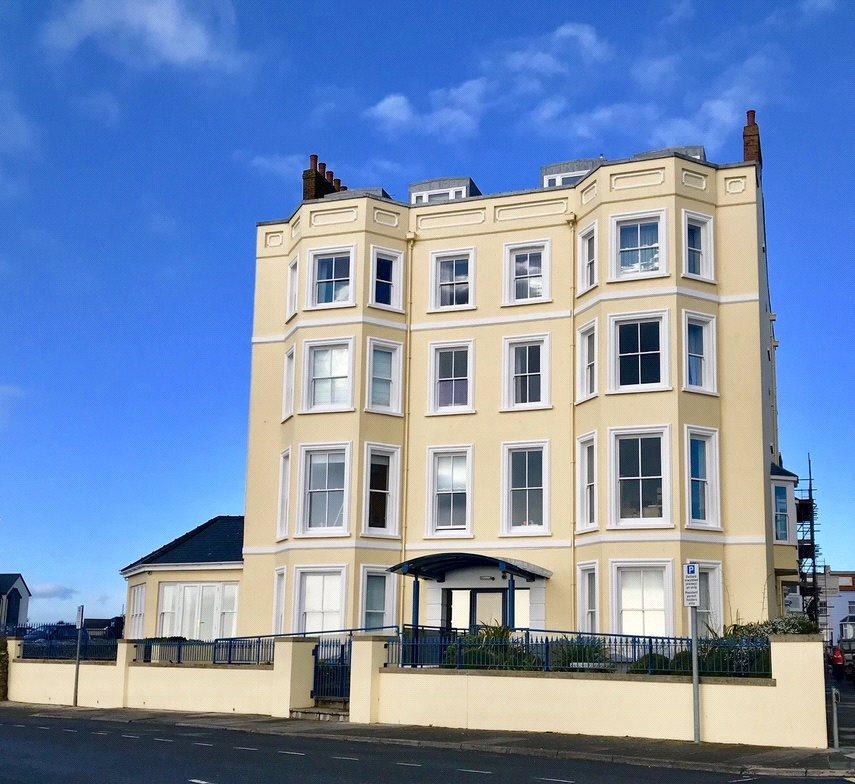 South Beach Court Esplanade Tenby 1 Bed Flat 159 950 Image 1 Of 7 Picture No 04