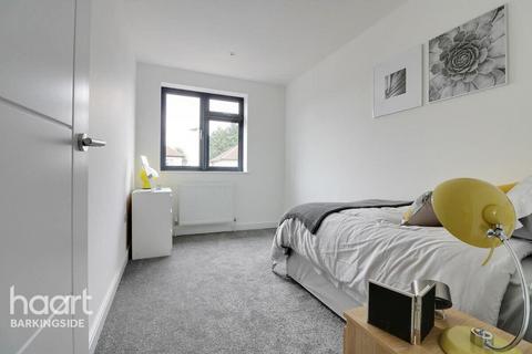 Dunspring Lane, Ilford