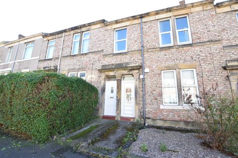 3 bedroom apartment to rent, Shipcote Terrace, Gateshead, NE8