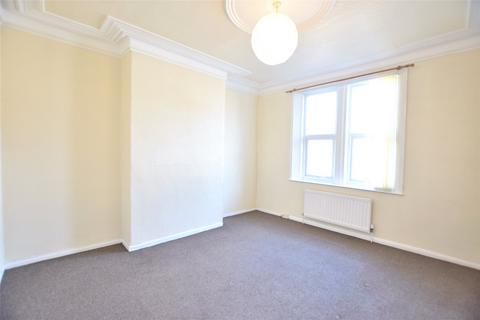 3 bedroom apartment to rent, Shipcote Terrace, Gateshead, NE8