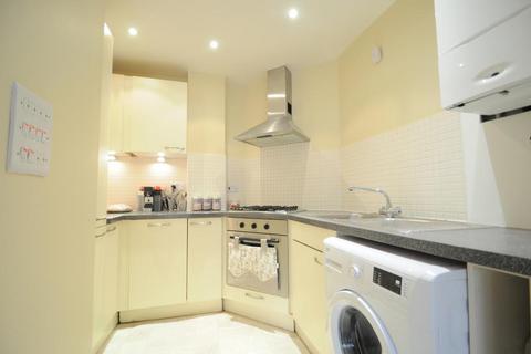 1 bedroom flat to rent, Chandler Way, Peckham, London, SE15 6GB