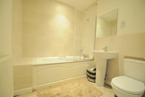 1 bedroom flat to rent, Chandler Way, Peckham, London, SE15 6GB