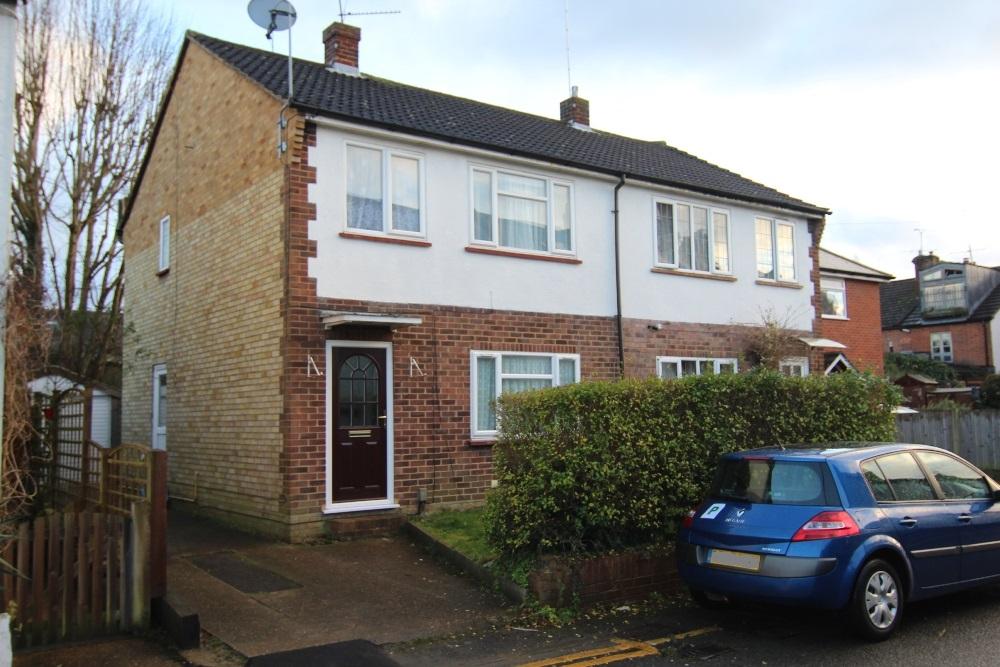 Havelock Road, Wokingham, Berkshire, RG41 2XU 3 bed semidetached house